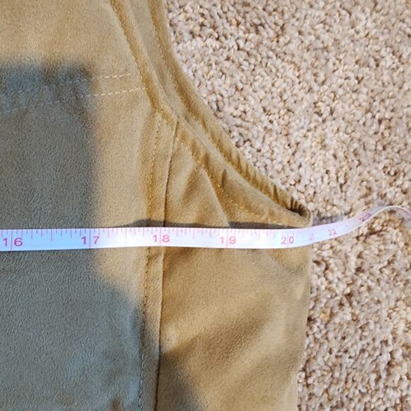 L.L. Bean Tan Goose Down Quilt Puffer Vest Size L Petite - Picture 10 of 10